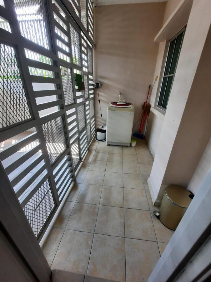 Homestay Dr. Z  Klang Luaran gambar