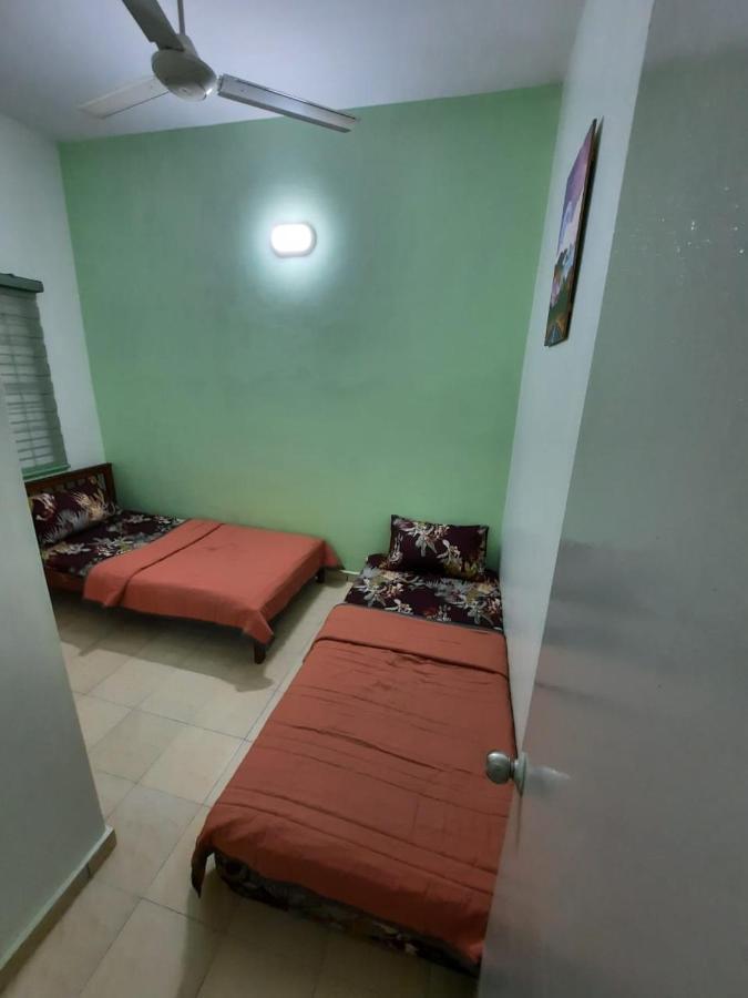 Homestay Dr. Z  Klang Luaran gambar